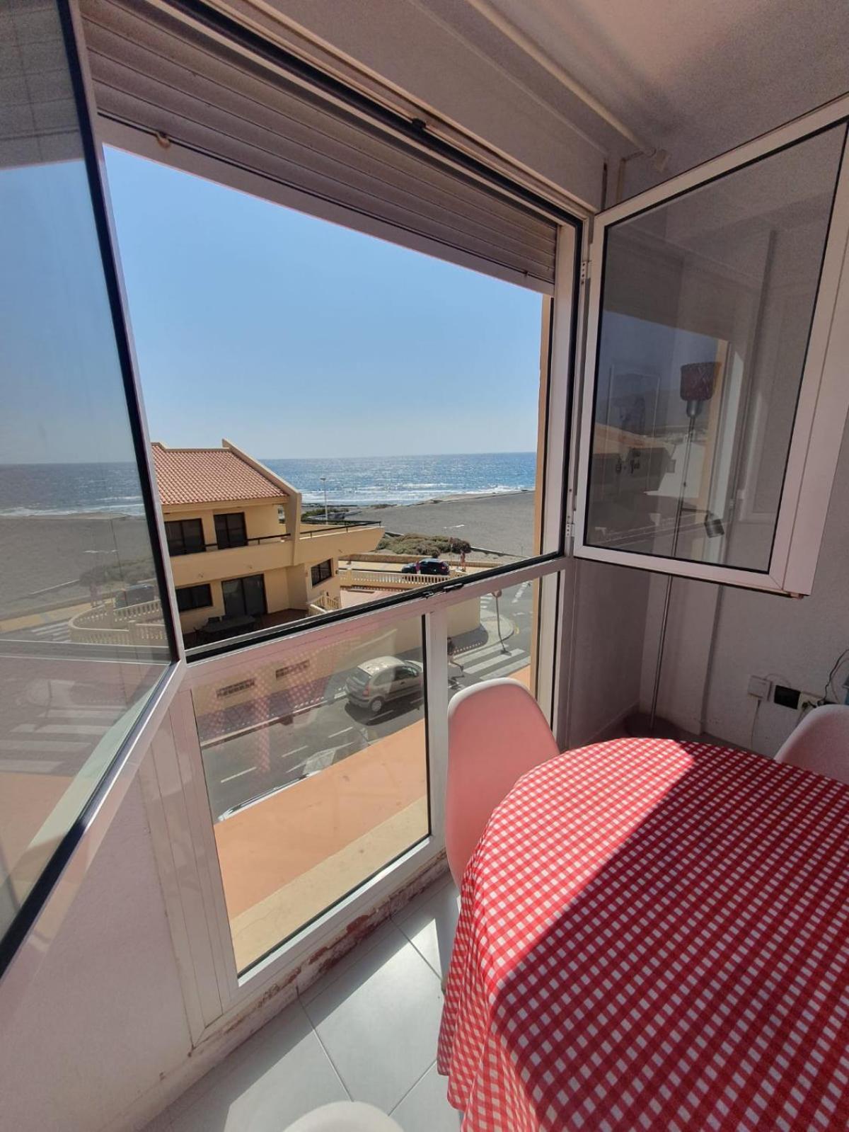 Alquilaencanarias-medano, Cabezo Beach, Sea Views! El Médano