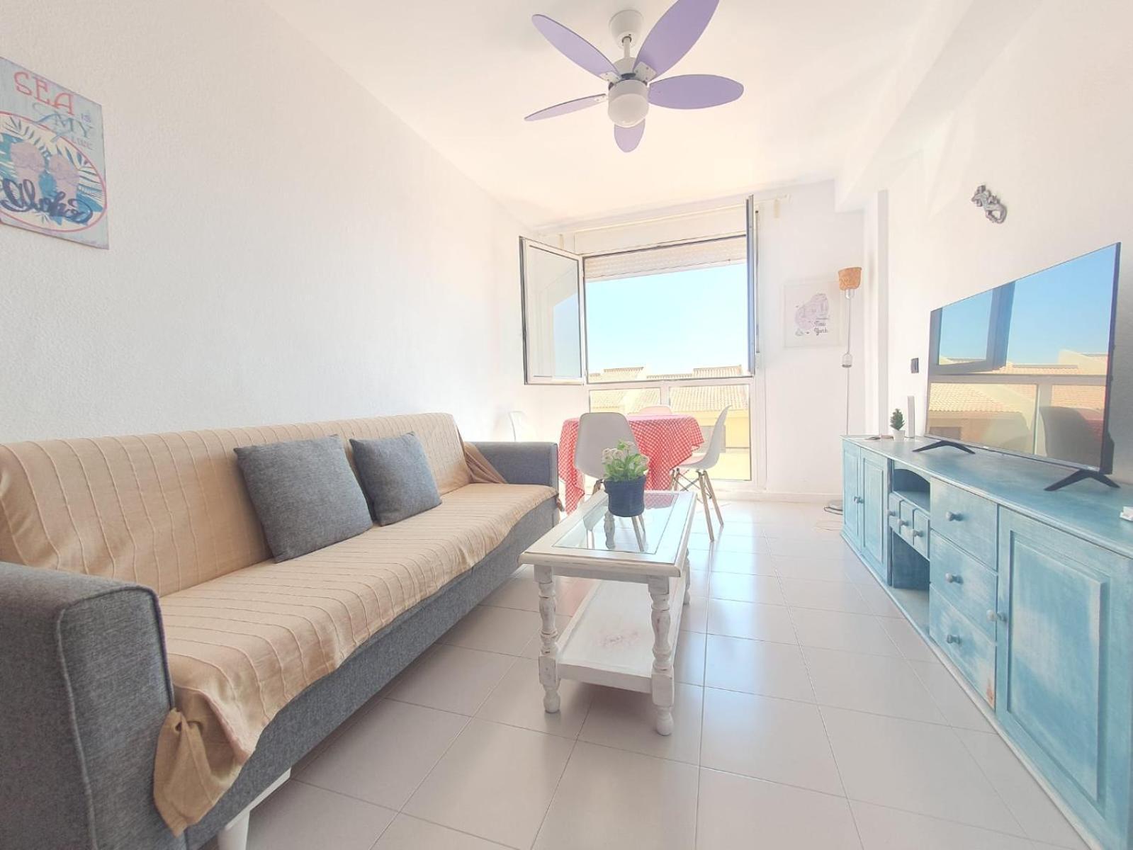 Alquilaencanarias El Medano, Cabezo, Sea Views!